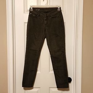 ANN Taylor Curvy Fit Gray Denim Jeans With Zipper Legs, Size 2P